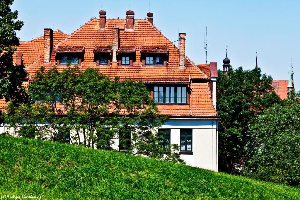 Ds Cztery Pory Roku Hostel Gdansk Exterior photo
