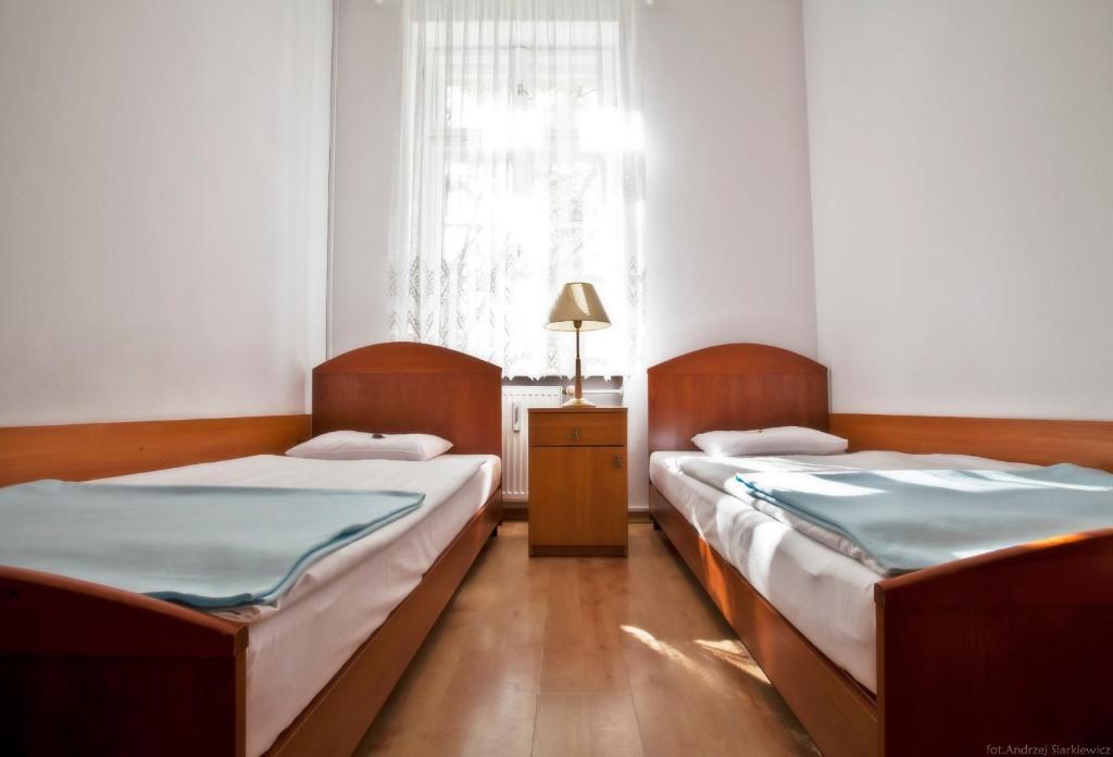 Ds Cztery Pory Roku Hostel Gdansk Room photo